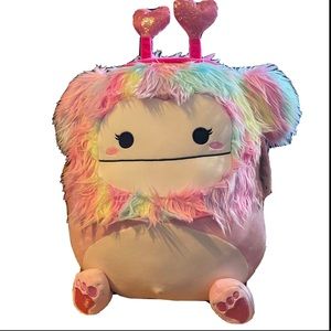 Squishmallows Dobrilla 16” Valentine’s Day Edition